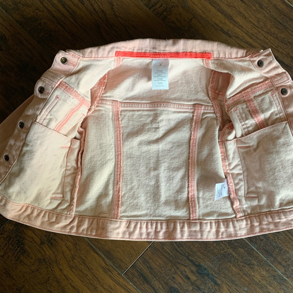 Pink jacket - Picture 4 of 7